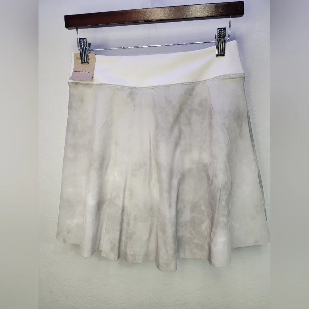 Nike Women’s Dri-FIT Club Long Printed Golf Pleated Skort Size Small Tie-dye